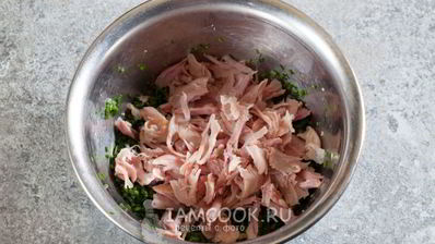 окрошка с копченой курицей