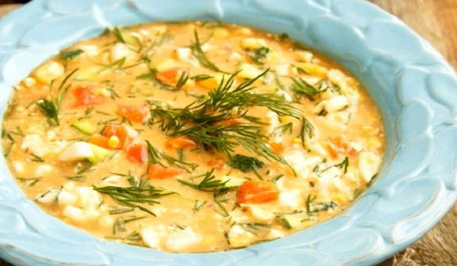 Рецепт окрошки с копченым лососем