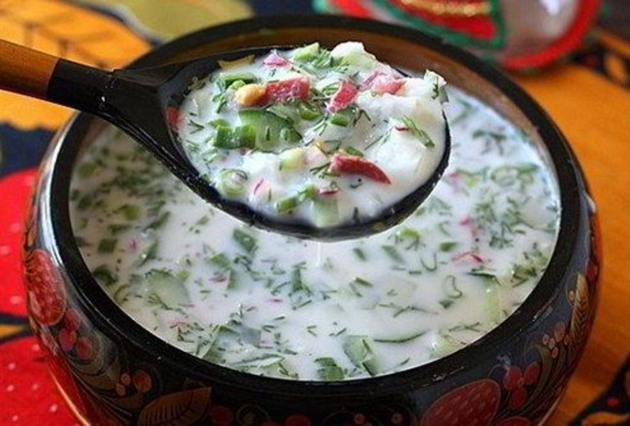 Окрошка с салями на кефире и газированной воде