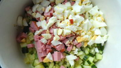 окрошка с вареной колбасой