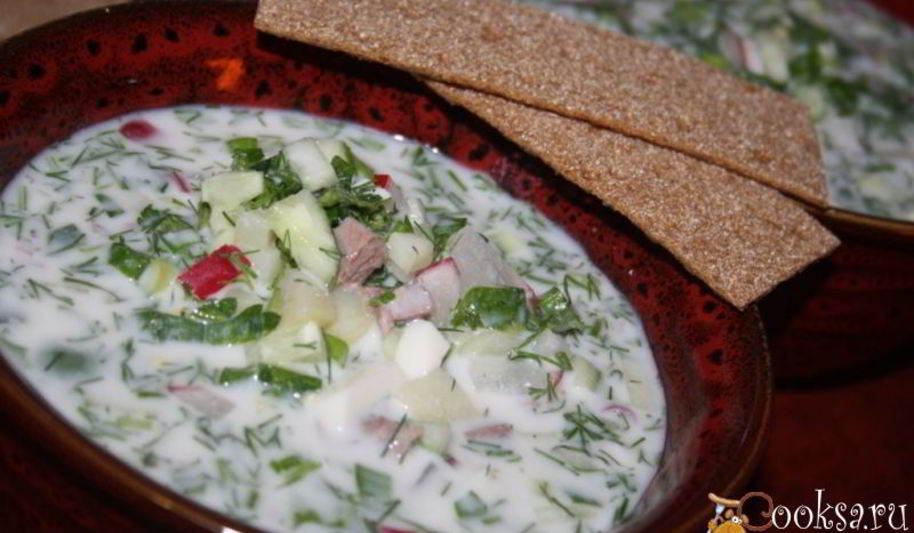 Рецепт весенней окрошки с отварной говядиной на кефире и минералке