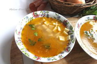 Итальянский овощной суп с пастой и зеленым горошком