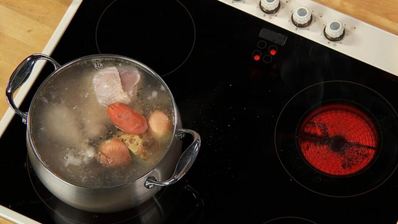 куриный суп с лапшой и овощами