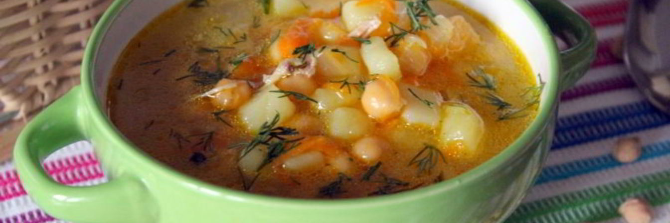 Куриный суп с нутом и овощами