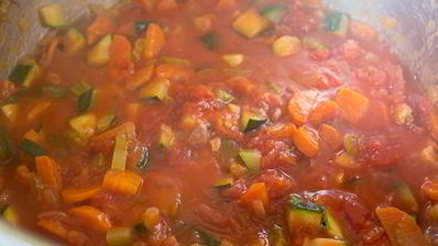 летний овощной суп с красной фасолью