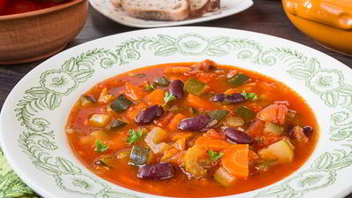 летний овощной суп с красной фасолью