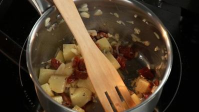 минестроне с грибами и колбасками чорисо