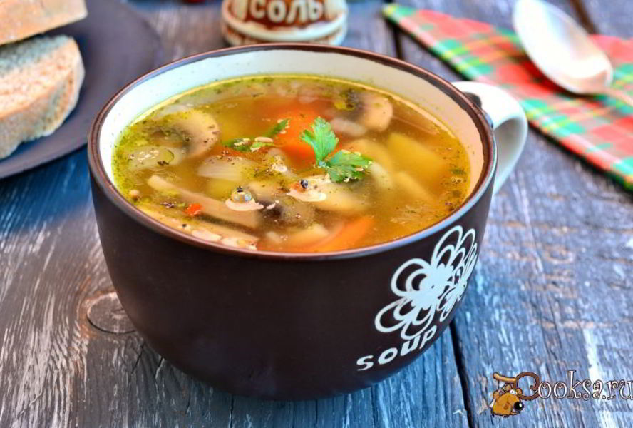 Овощной суп с шампиньонами и вермишелью