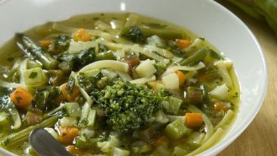 суп минестроне с соусом песто