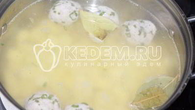 суп с фрикадельками и овощами