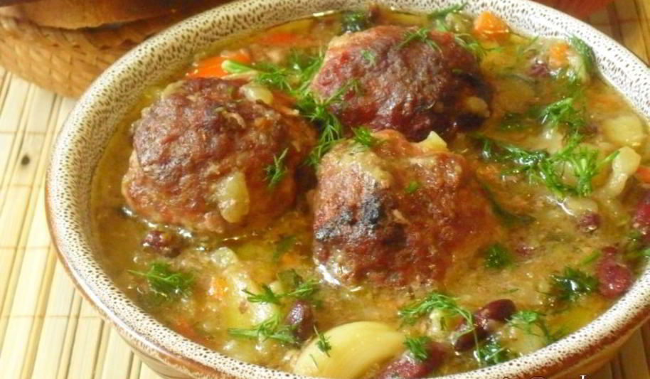 Рецепт запеченного овощной суп с мясными фрикаделями