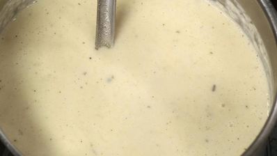 чесночная похлебка с лепешками