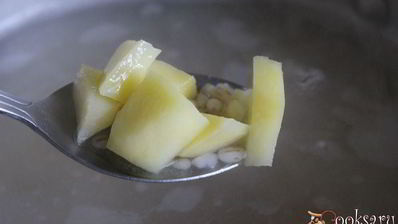 белый рыбный рассольник