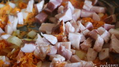 рассольник с маслятами и ветчиной