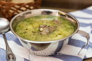 Рассольник с перловкой и солеными огурцами на баранине