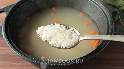 рассольник с рисом и крапивой