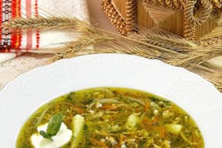 Рассольник зеленый с лимоном