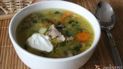 вкуснейший рассольник с шампиньонами на говяжьем бульоне