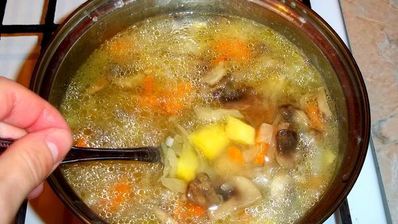 грибные щи из квашеной капусты