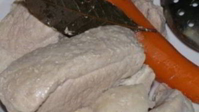 кислые щи из квашеной капусты со свининой