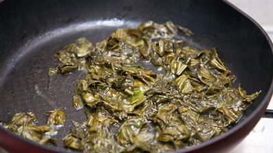 классические щи из молодого щавеля