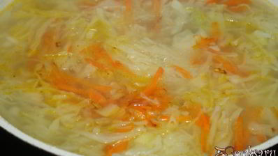 простые щи со свининой и свежей капустой