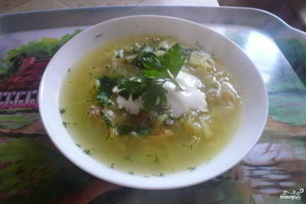 Щи из кислой капусты с курицей