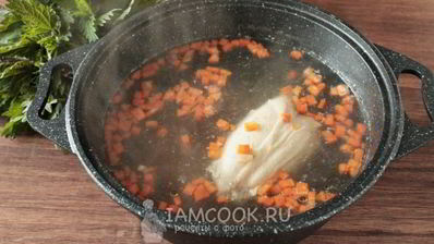 щи из крапивы с яйцом