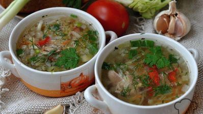 щи из курицы со свежей капустой