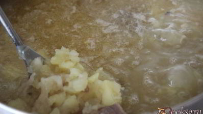 щи из квашенной капусты с болгарским перцем