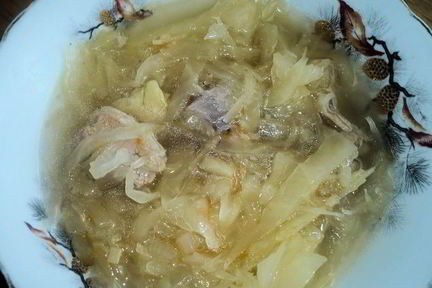 Щи из квашенной капусты в мультиварке