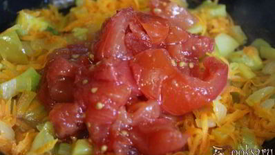 щи из квашеной капусты с фасолью и сладким перцем на курином бульоне