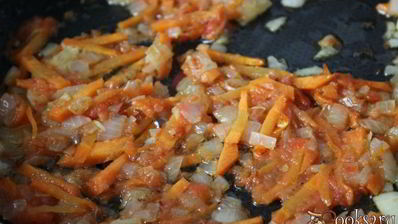 щи из молодой капусты на курином бульоне