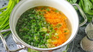 щи из щавеля на мясном бульоне