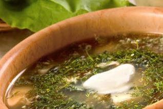 Щи из щавеля с яйцом