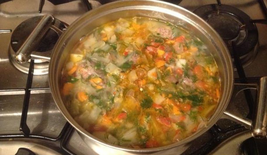 Рецепт щей из свежей капусты с фрикадельками