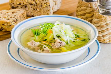 Щи из свежей капусты с говядиной