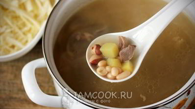 щи с фасолью и желудками индейки