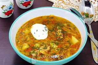 Щи с рыбными консервами в мультиварке