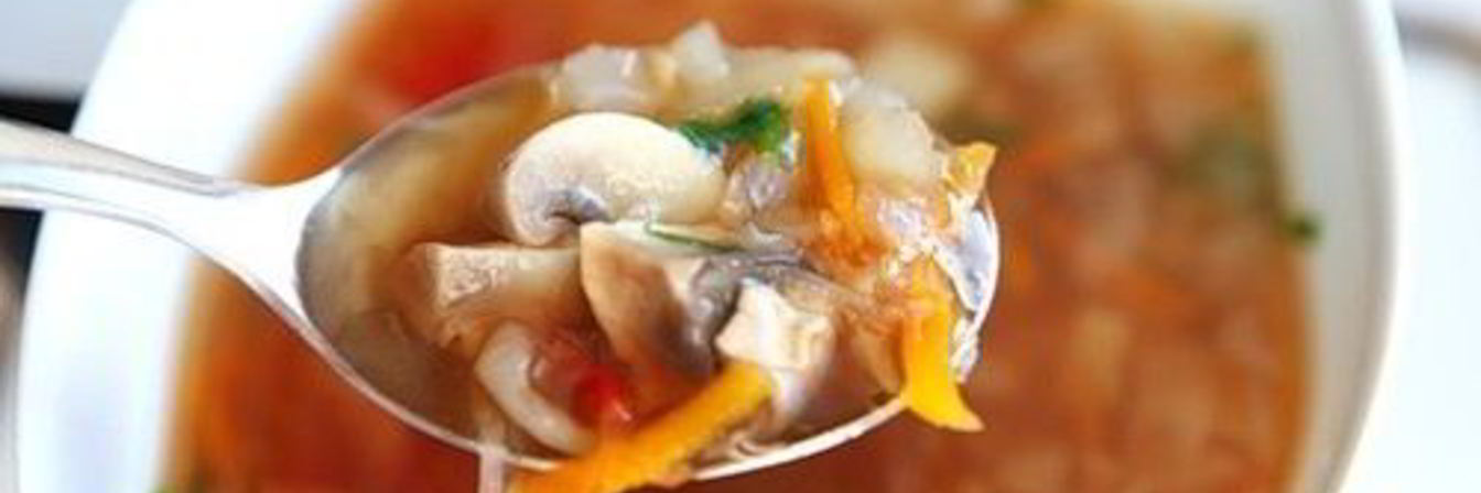 Щи с шампиньонами и мясом