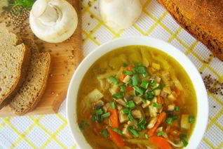 Свежие щи с грибами