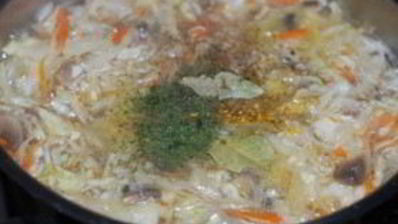 вегетарианские щи из квашеной капусты