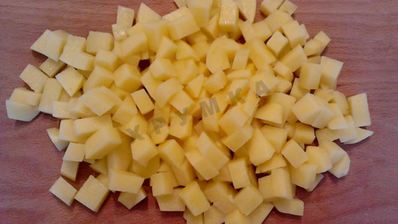 зеленые щи с крапивой и щавелем с яйцом