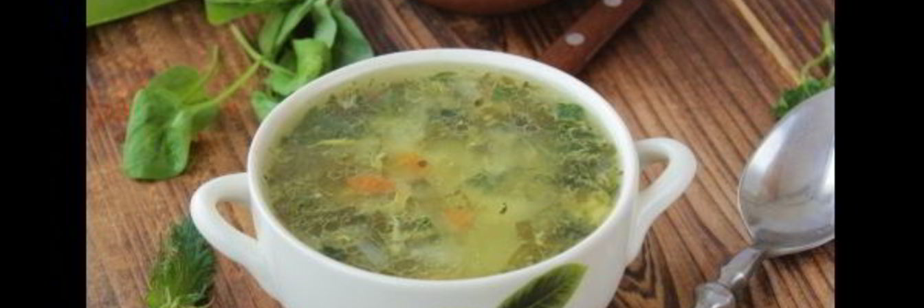Зеленые щи с крапивой и щавелем