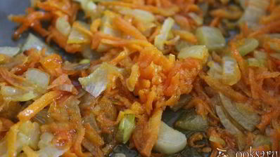 зеленые весенние щи с фрикадельками