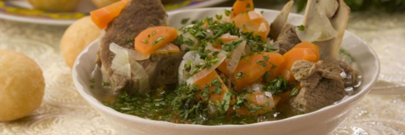 Шурпа из говядины в горшочке