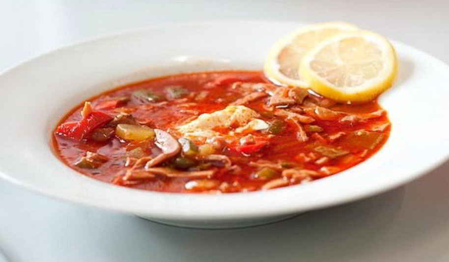 Рецепт мясной солянки с копченой курицей