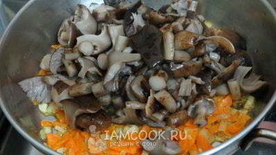 постная солянка с грибами и капустой