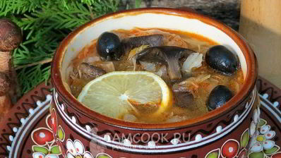 постная солянка с грибами и капустой