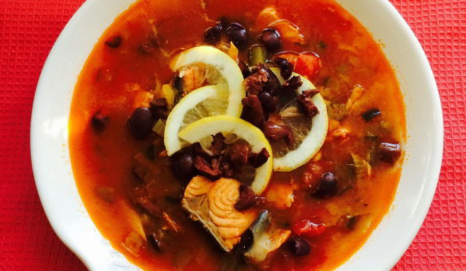 Рецепт рыбной солянки из трех видов лососевых